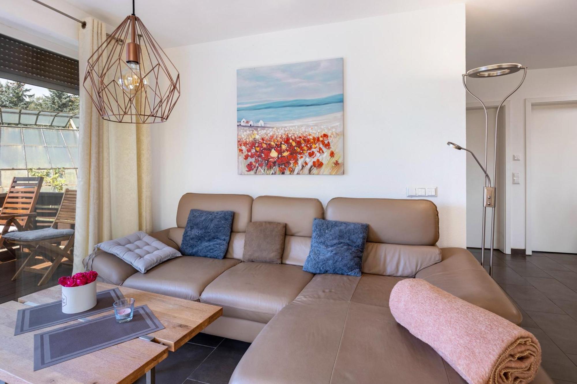 Martin Lafar Apartment